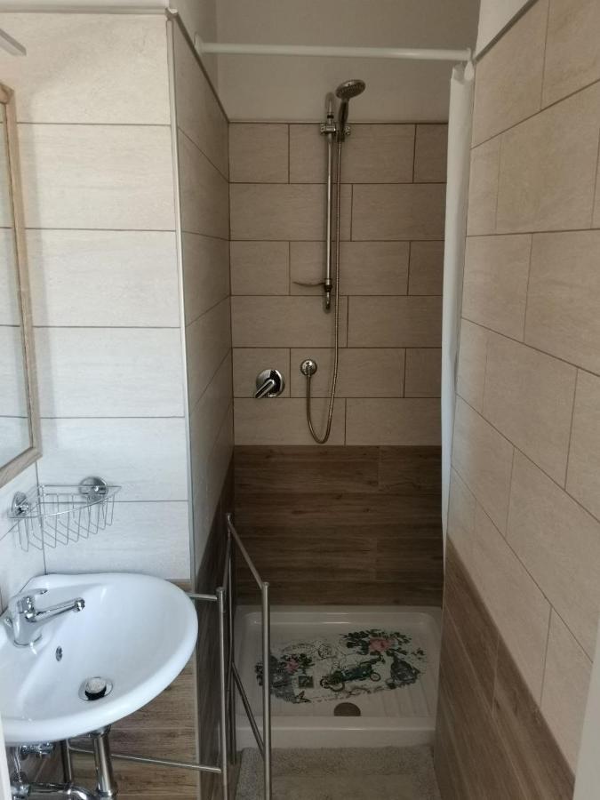 Auberge de jeunesse Al Centesimo Chilometro - Ristoro Del Pellegrino à Montefiascone Extérieur photo
